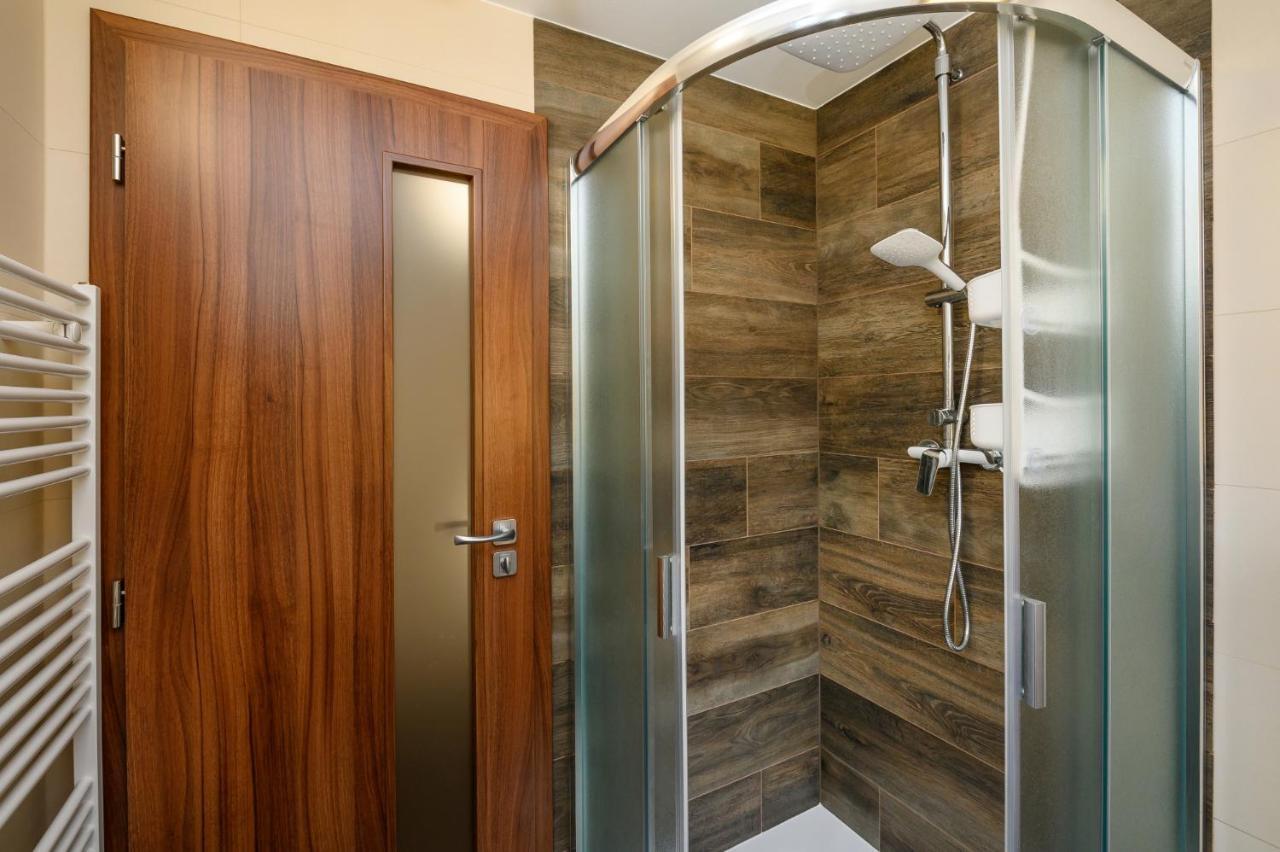 Apartmany Zavetri Losina Exteriör bild