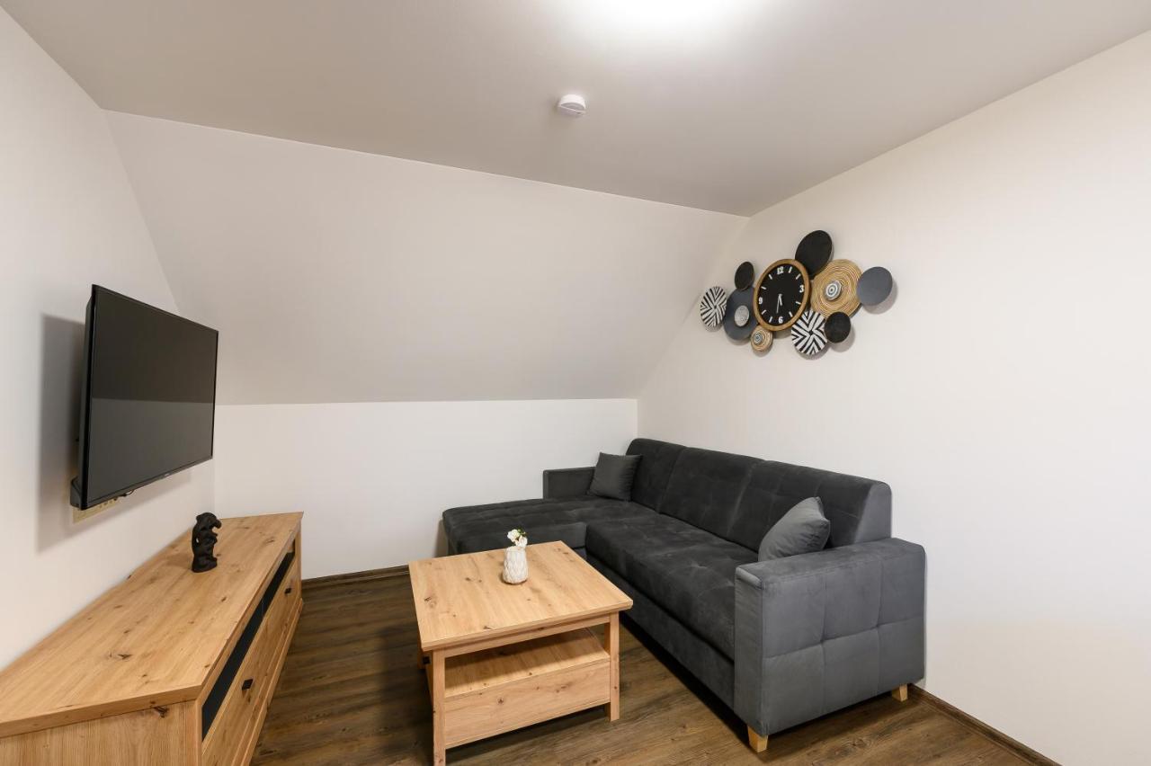 Apartmany Zavetri Losina Exteriör bild