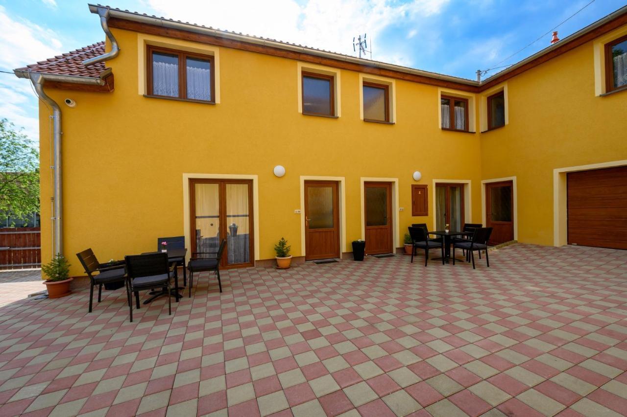 Apartmany Zavetri Losina Exteriör bild