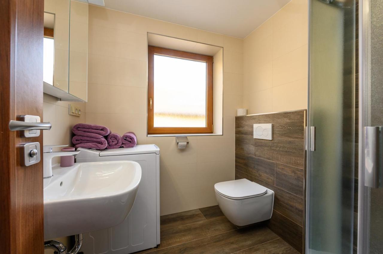 Apartmany Zavetri Losina Exteriör bild